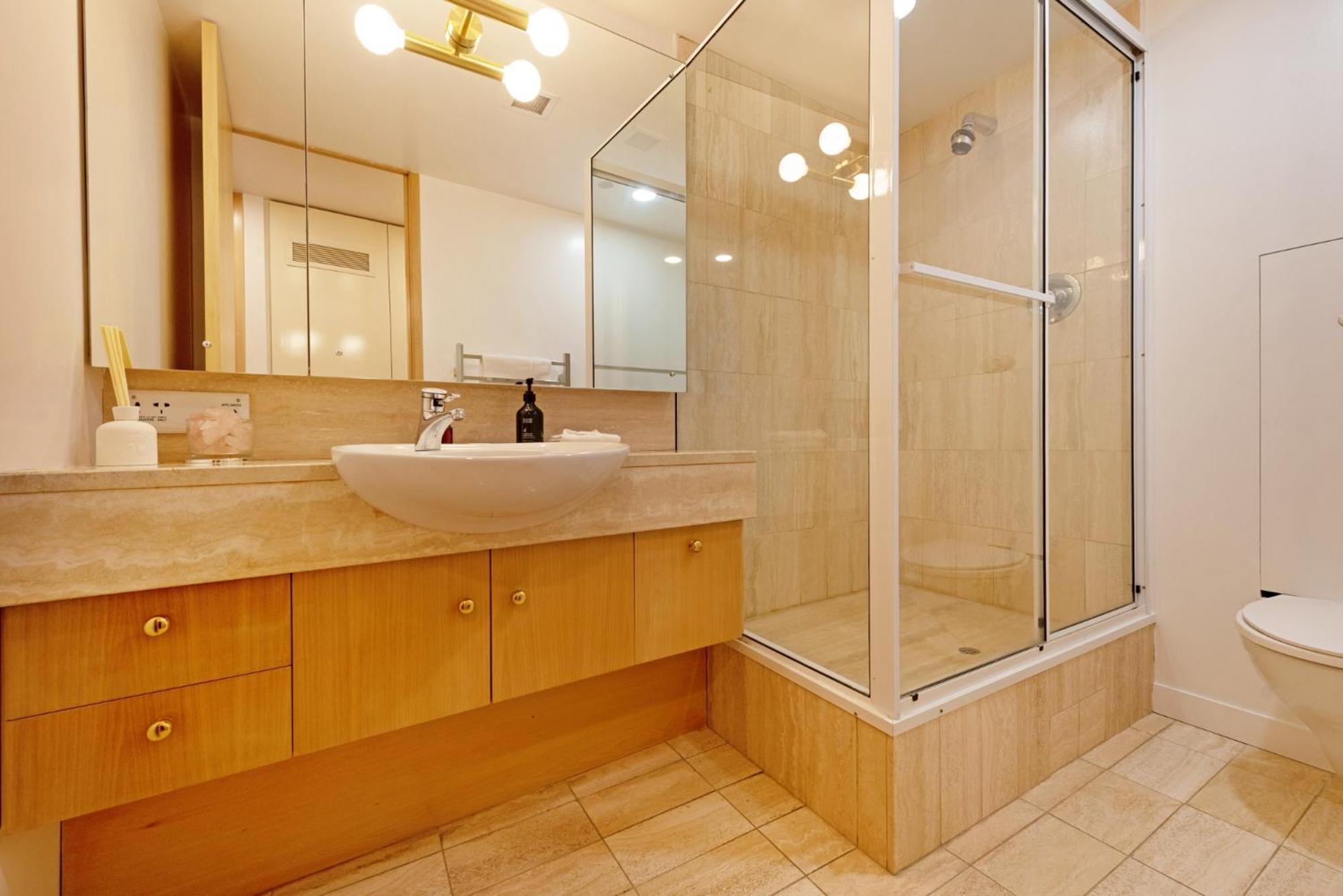 Bay Suites - 328 Oriental Parade Wellington Ngoại thất bức ảnh